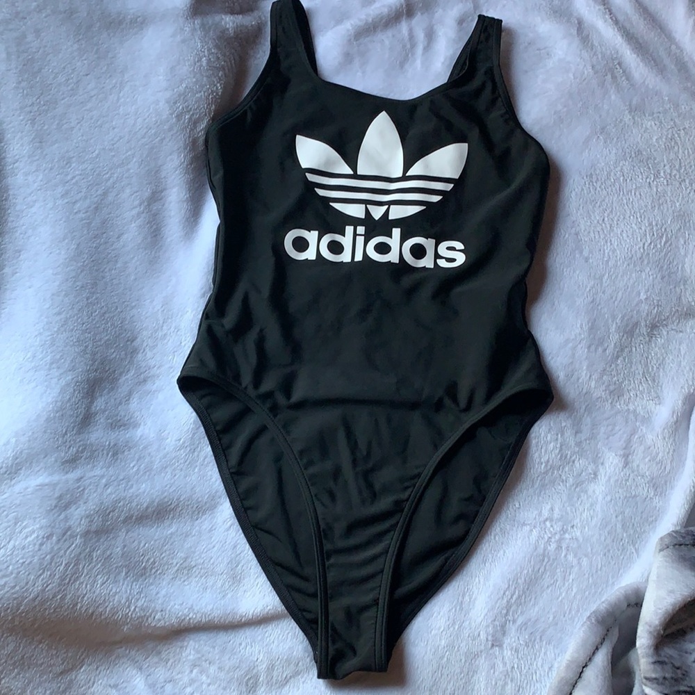 ADIDAS One piece swimsuit🖤